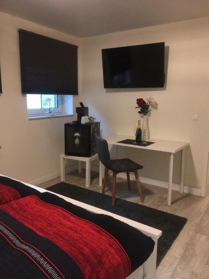 Aparthotel C'Est La Vie ザールルイ エクステリア 写真
